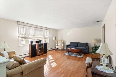 20 Winslow Rd, Needham, MA 02492 photo 10