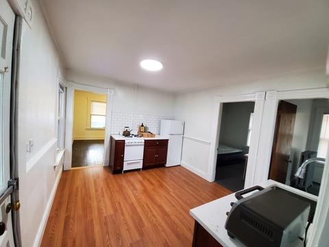 147 Colton St, Springfield, MA 01109 photo 17