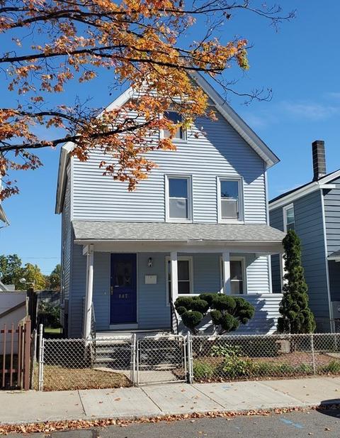147 Colton St, Springfield, MA 01109 photo 2