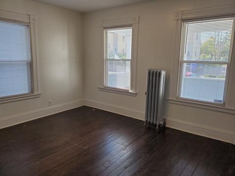 147 Colton St, Springfield, MA 01109 photo 9