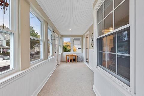 39 Waltham St, Maynard, MA 01754 photo 2