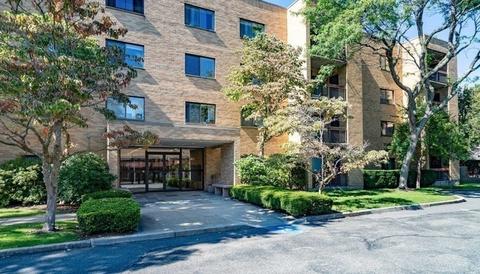 41 Centre St #308, Brookline, MA 02446 photo 1
