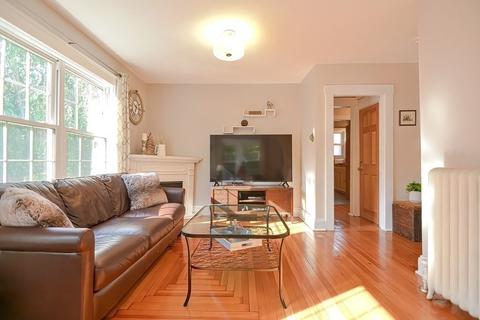 9 Maple Ave, Wakefield, MA 01880 photo 8
