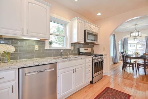 9 Maple Ave, Wakefield, MA 01880 photo 11