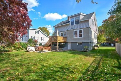 9 Maple Ave, Wakefield, MA 01880 photo 2