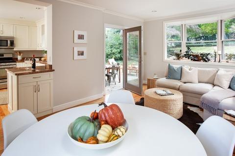 122 Clark Rd, Brookline, MA 02445 photo 3