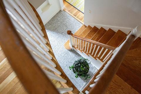 122 Clark Rd, Brookline, MA 02445 photo 23
