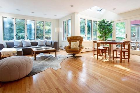 122 Clark Rd, Brookline, MA 02445 photo 10