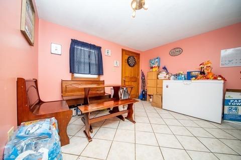 104 Oak St, Fall River, MA 02720 photo 9