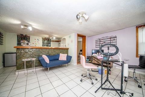 104 Oak St, Fall River, MA 02720 photo 39