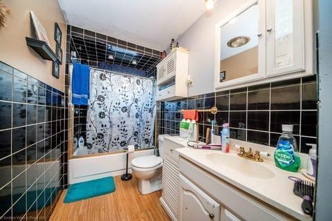 104 Oak St, Fall River, MA 02720 photo 17