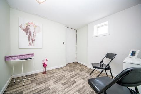 104 Oak St, Fall River, MA 02720 photo 40