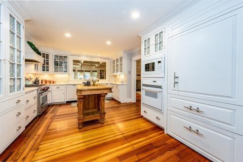 454 Main St, Barnstable, MA 02632 photo 4
