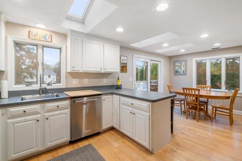 13 Wompatuck Rd, Hingham, MA 02043 photo 8