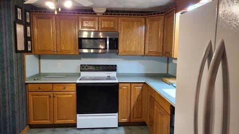 2 Everett St, Wakefield, MA 01880 photo 3
