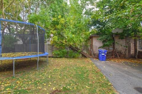 485 White St, Springfield, MA 01108 photo 16