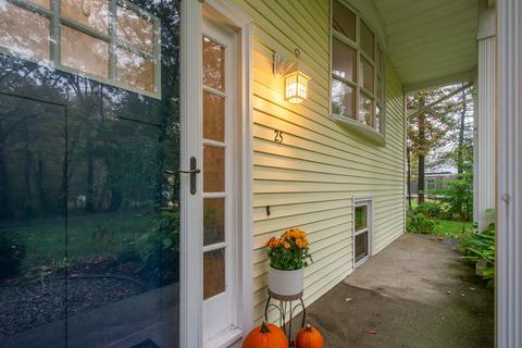25 Colonial Rd, Sutton, MA 01590 photo 2