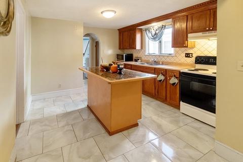 327 Commonwealth Ave, Springfield, MA 01108 photo 6