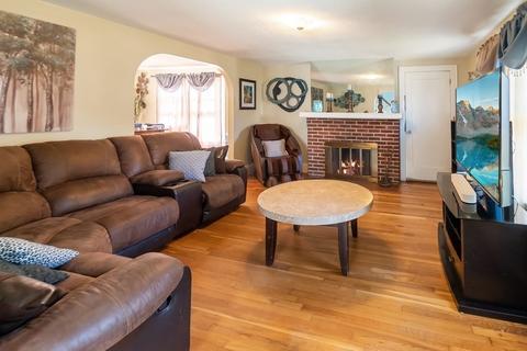 327 Commonwealth Ave, Springfield, MA 01108 photo 8