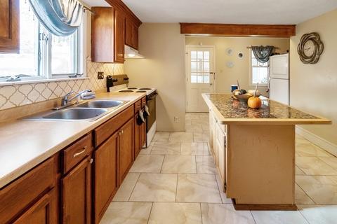 327 Commonwealth Ave, Springfield, MA 01108 photo 3