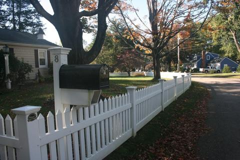 8 Benjamin Dr, Attleboro, MA 02703 photo 3