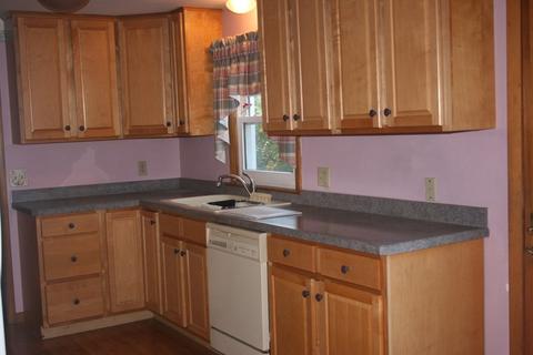 8 Benjamin Dr, Attleboro, MA 02703 photo 6
