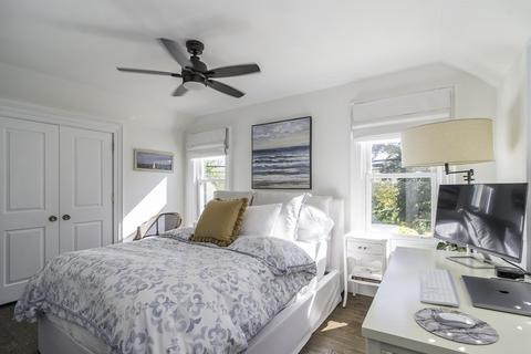 147 Walnut St, Wellesley, MA 02481 photo 11