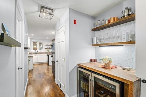 4 Robert St, Walpole, MA 02081 photo 9