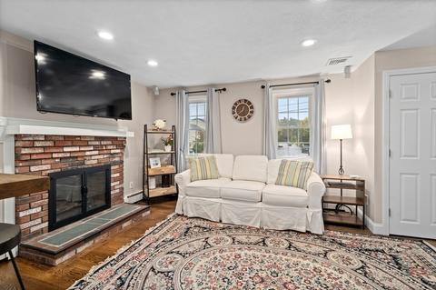 4 Robert St, Walpole, MA 02081 photo 8