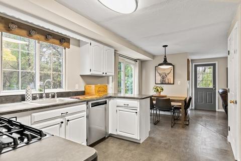 5 Riverside Rd, Franklin, MA 02038 photo 3