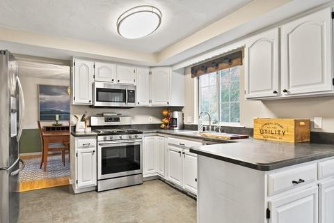 5 Riverside Rd, Franklin, MA 02038 photo 2