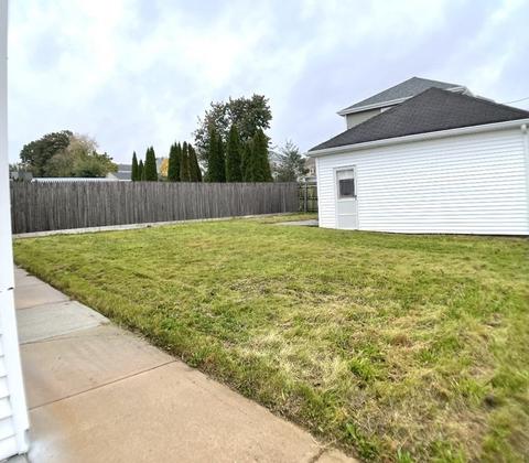 491 Birch St, Fall River, MA 02724 photo 3