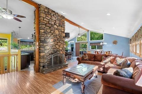 9 Putnam Ln, Danvers, MA 01923 photo 11
