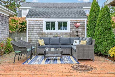 370 Monomoscoy Rd, Mashpee, MA 02649 photo 10
