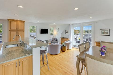 370 Monomoscoy Rd, Mashpee, MA 02649 photo 13