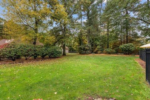 110 Hewitt Dr, Raynham, MA 02767 photo 41