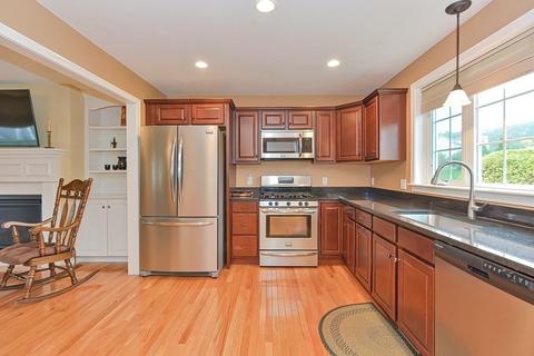 55 Glenside Dr, Blackstone, MA 01504 photo 9