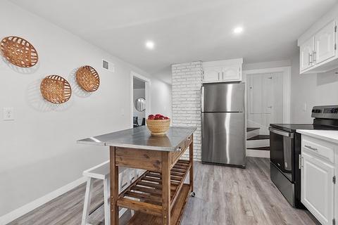 34 Macarthur Rd, Beverly, MA 01915 photo 5