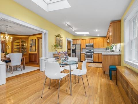 668 Webster St, Needham, MA 02492 photo 5