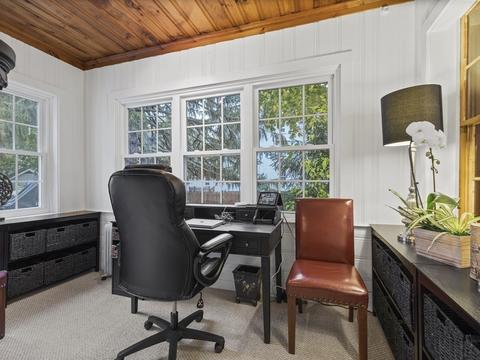 668 Webster St, Needham, MA 02492 photo 8
