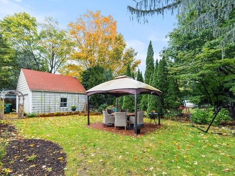 668 Webster St, Needham, MA 02492 photo 23