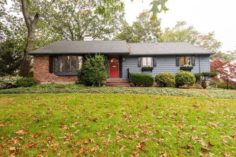 7 Forest St, Stoneham, MA 02180 photo 1