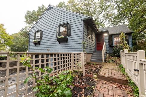 7 Forest St, Stoneham, MA 02180 photo 4