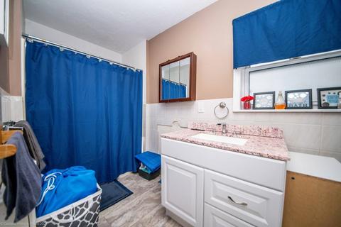 83 Flint St, Fall River, MA 02723 photo 5