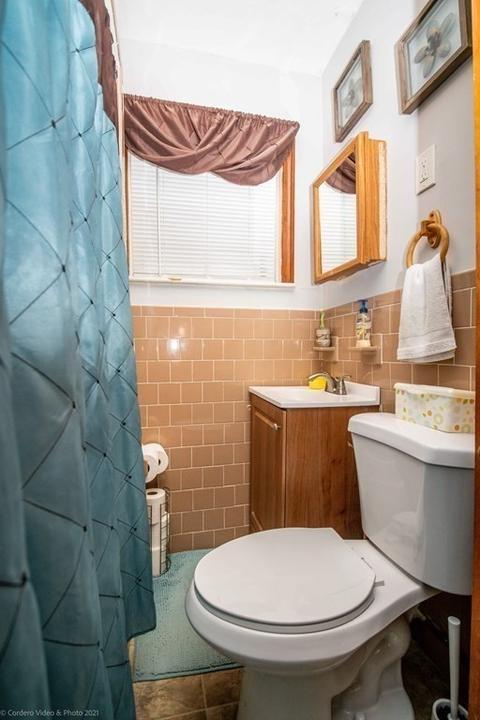 83 Flint St, Fall River, MA 02723 photo 12