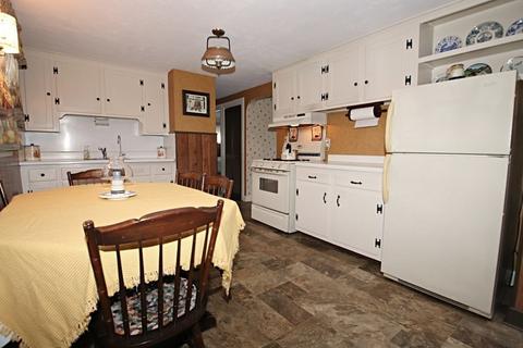 225 Central St, Saugus, MA 01906 photo 3