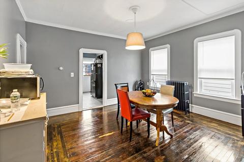 20 Day St, Fall River, MA 02724 photo 9