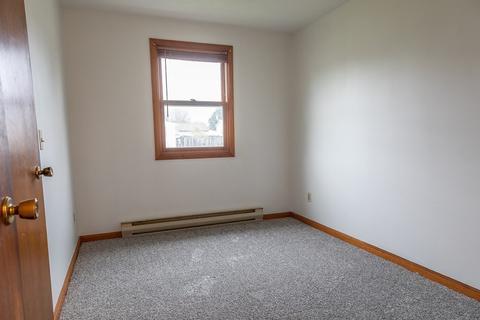27 Bristol St, Chicopee, MA 01013 photo 22