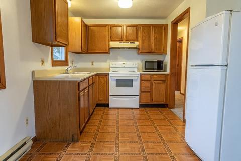 27 Bristol St, Chicopee, MA 01013 photo 11