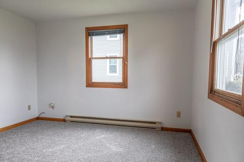27 Bristol St, Chicopee, MA 01013 photo 16
